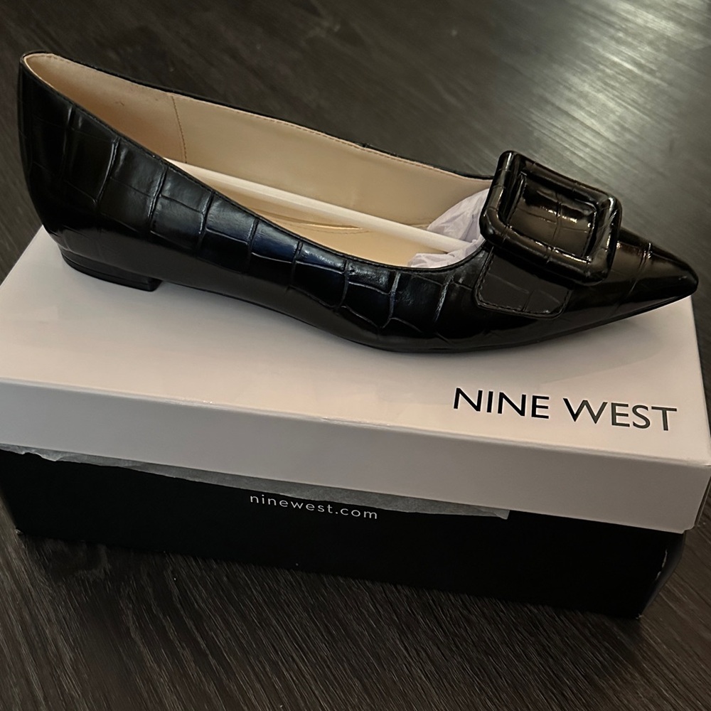 Nine West Black Croc-Patterned Loafers